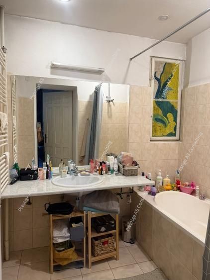 Apartament deosebit in Palat istoric 110 mp+ Balcon deschis- Piata Sf. Gheorghe - Poză 9