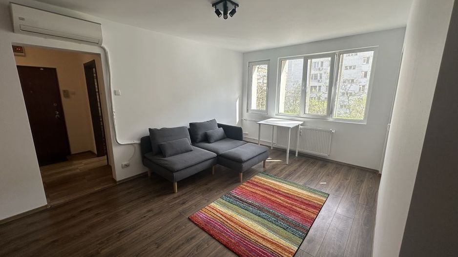 Inchiriez Apartament 2 camere Baba Novac- loc parcare - Poză 1