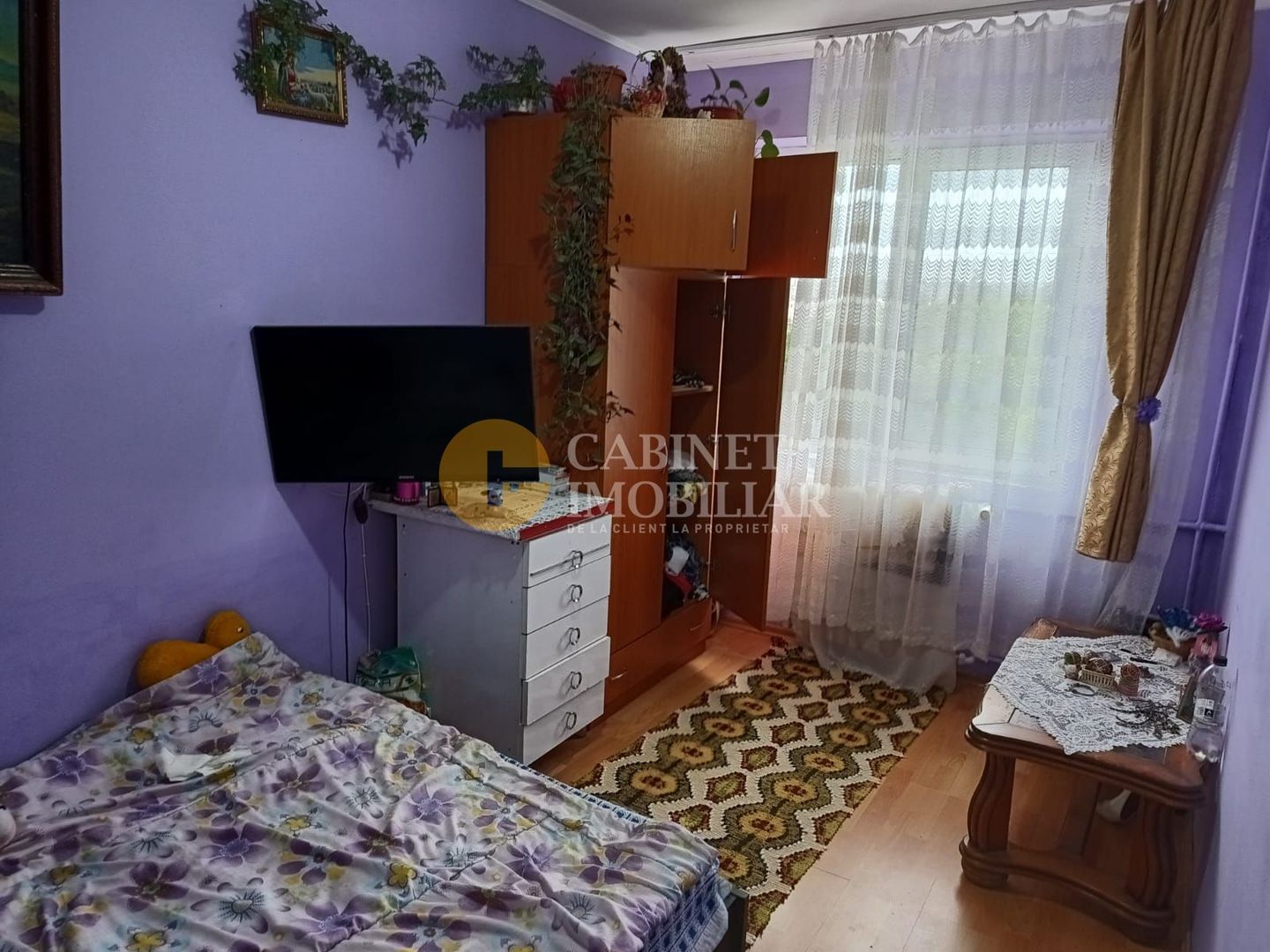 1050 Euro/MP - 3 camere SD - Zona Podu Ros - Poză 2