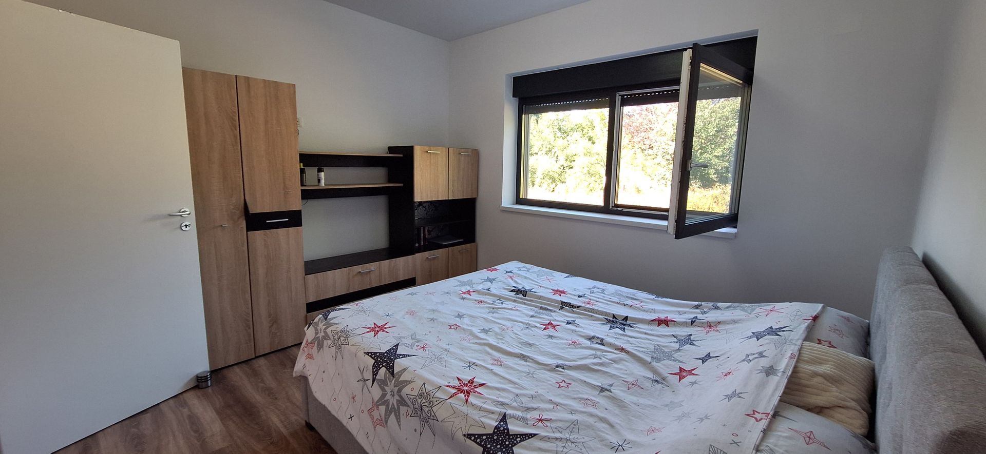 Casa individuala parter cu garaj - Dumbravita - Poză 23