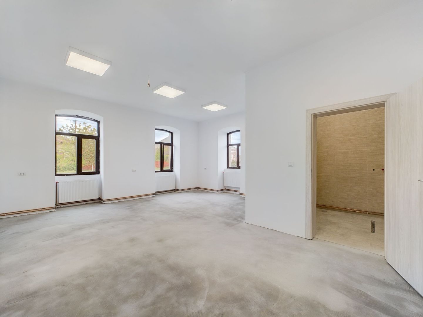 Clădire nouă cu destinație azil de bătrâni - Poză 1