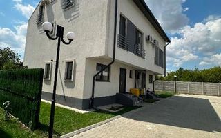 2 vile in Duplex - 10 camere Otopeni central business opportunity - Poză 1