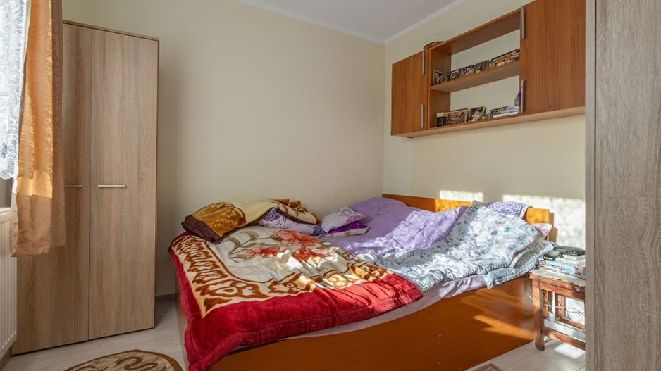 Casă / Vilă cu 6 camere de vânzare în zona Sagului - Poză 7