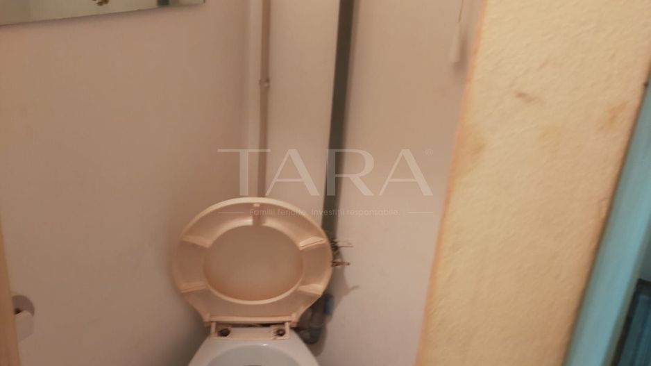 Apartament cu 3 camere decomandate, 2 băi și 2 beciuri, Mănăștur . - Poză 9