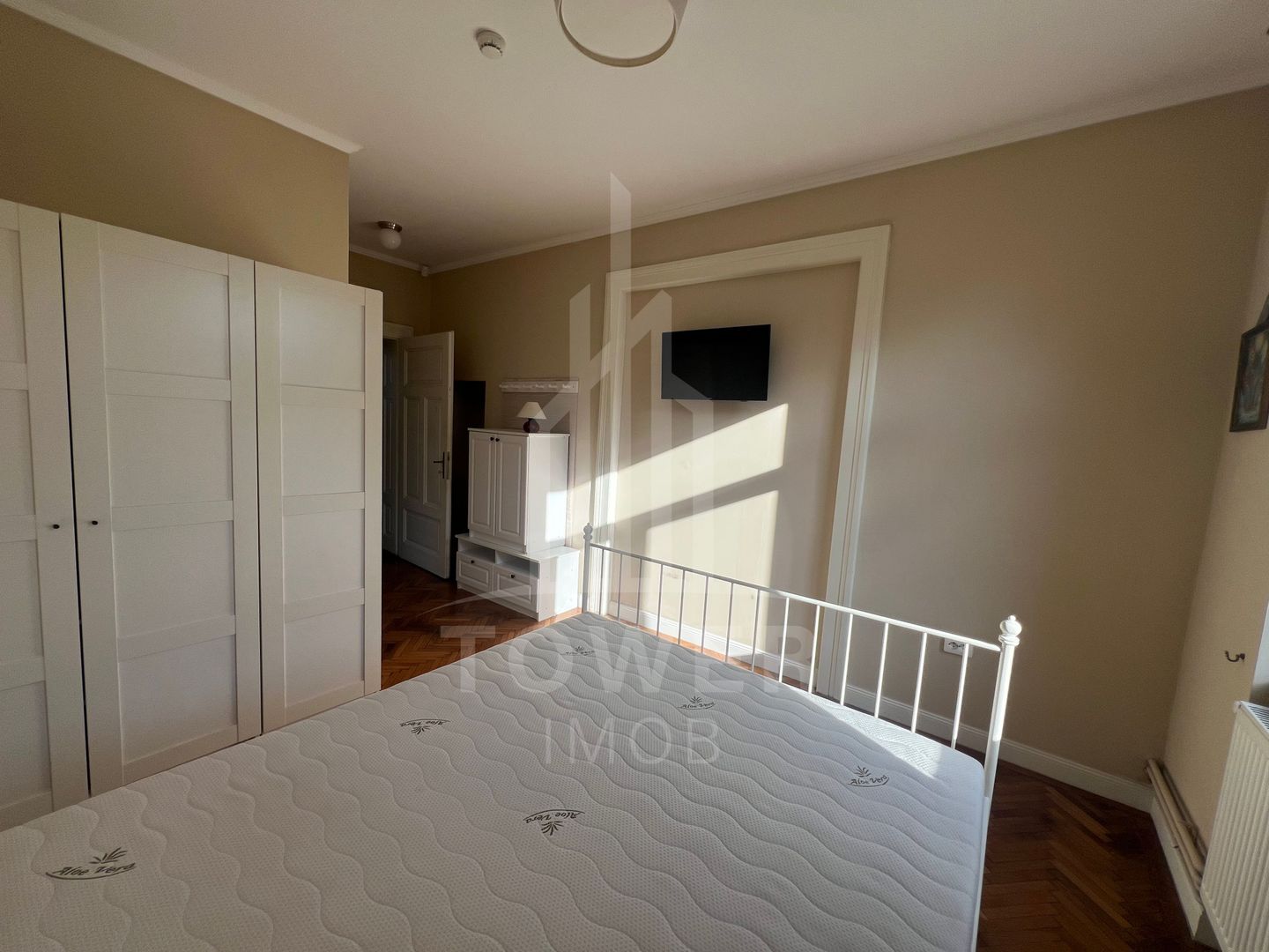 Apartament 3 camere la casă, curte proprie, Parcul Sub Arini - Poză 6