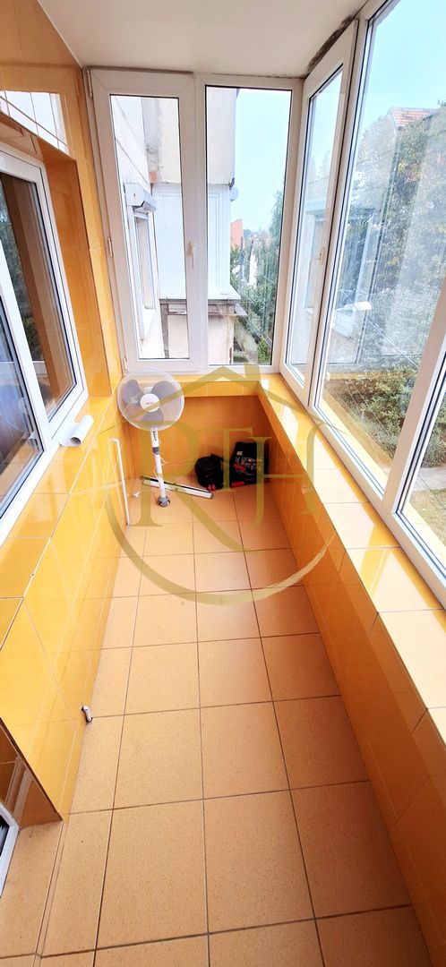 Oferim spre inchiriere,apartament spatios,3 camere,aproape de Spitalul Judetean - Poză 12