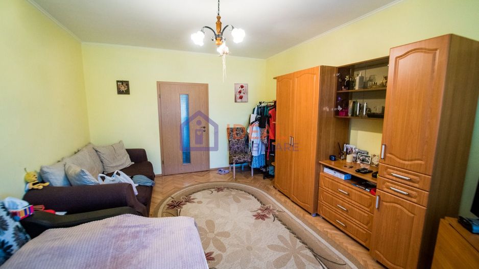 Casa Individuala cu 8 camere si 430 mp de curte, zona Calea Poplacii - Poză 22