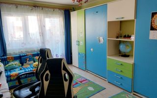 Apartament 4 Camere  | Decomandat  | 77 mp | Etaj 3 | Cartier Plopilor - Poză 3