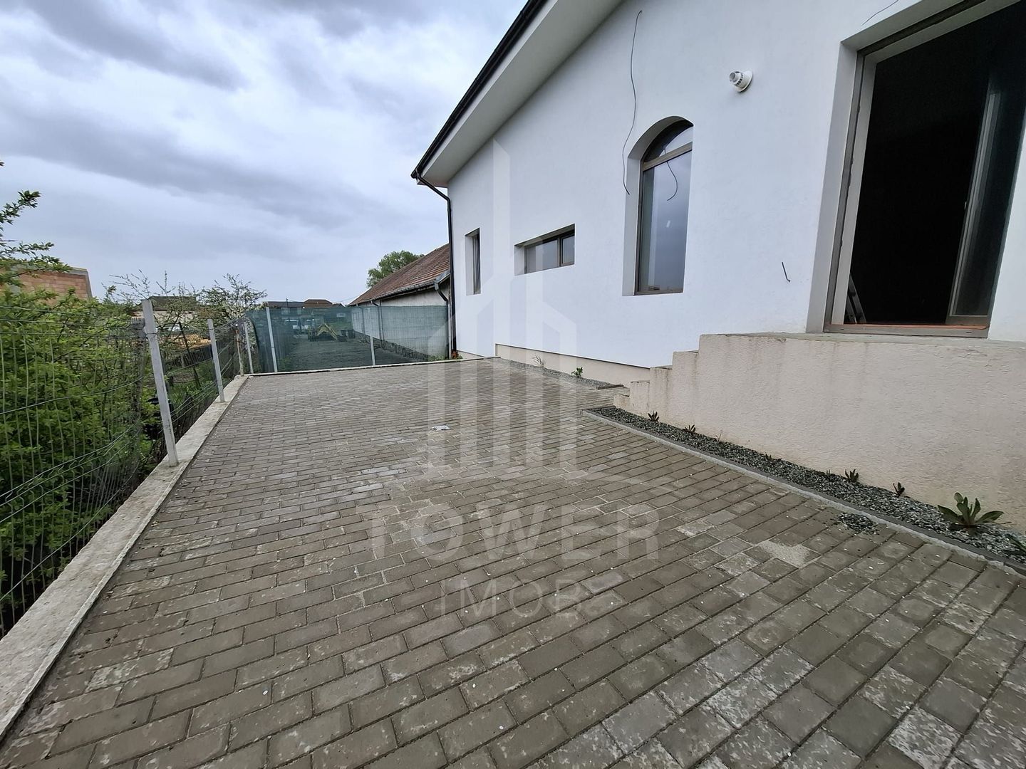 Casa rezidențială cu 7 camere, 3 băi, dressing, pivniță – Sura Mica - Poză 7