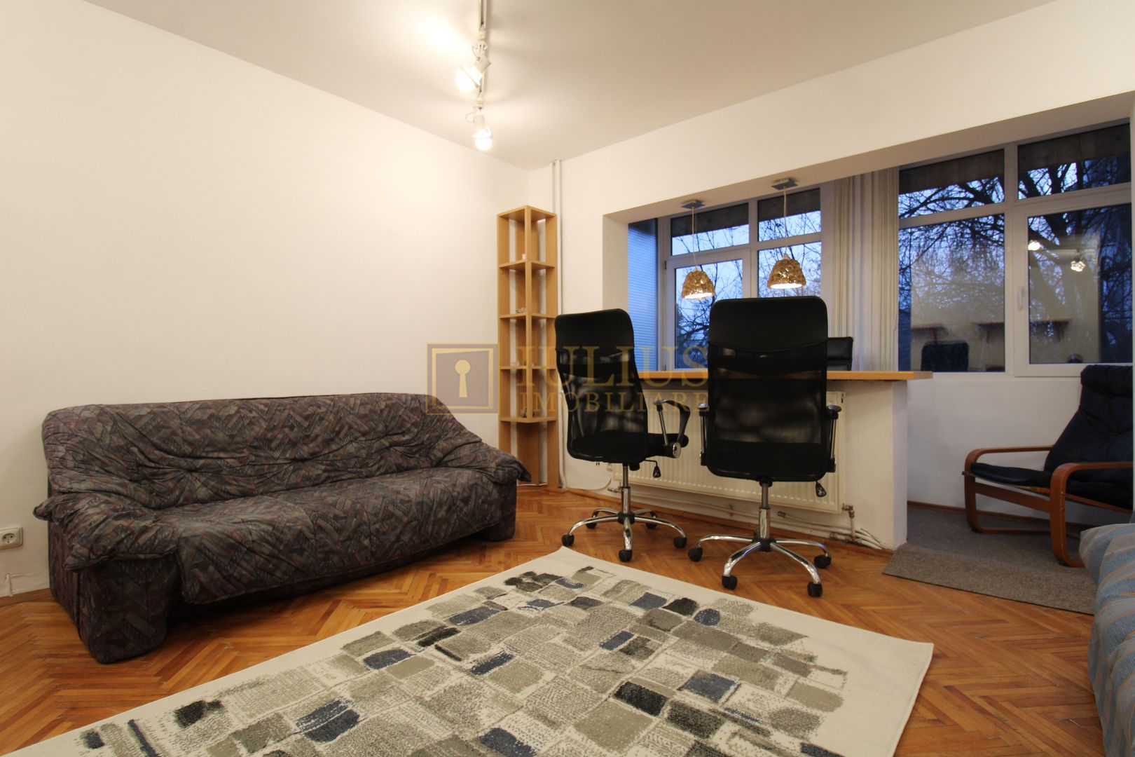 Decomandat, centrala pproprie, ideal pentru cei ce lucreaza de acasa. - Poză 4