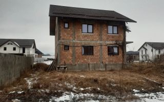 Casă spațioasă cu parter și etaj, 220 mp utili, în Pascani, judetul Iasi - Poză 4