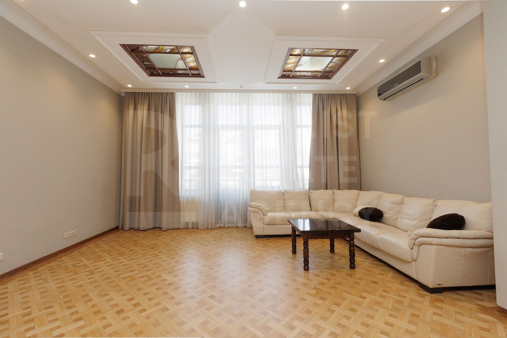 Chirie, casă, 3 nivele, strada Frumoasa, Centru - Poză 14