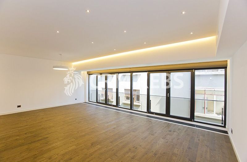 CLADIRE SPECTACULOASA IN DOMENII - Poză 6