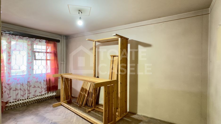 Apartament cu 3 camere, zona Politia Rutiera - Poză 1