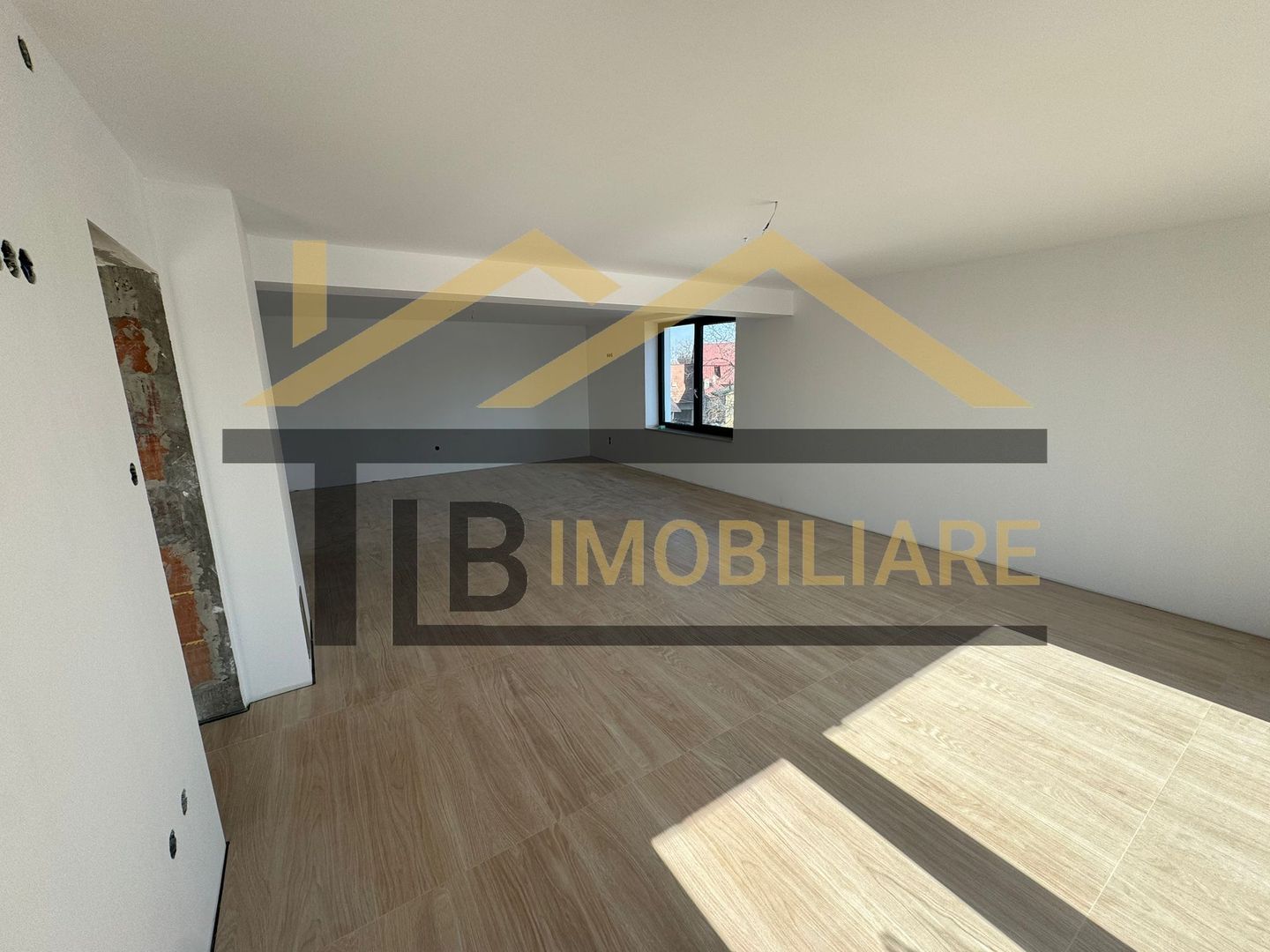 Apartament cu 3 camere, 107 mp, parcare, Zona Bulevardul Cetatii - Poză 4