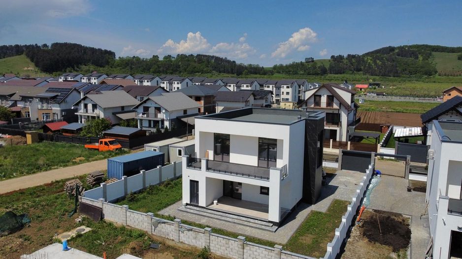 Vila premium P+1 cu 4 camere de vânzare - Sânpetru - Poză 3
