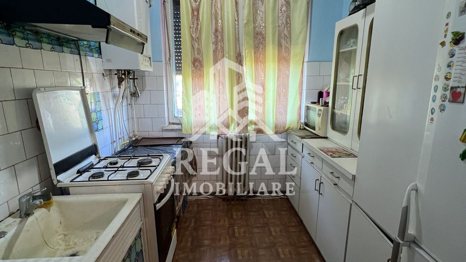 Apartament 3 camere – Micro 4, vedere la bulevard - Poză 3