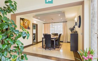 Vilă elegantă cu etaj în Zădăreni - Poză 9