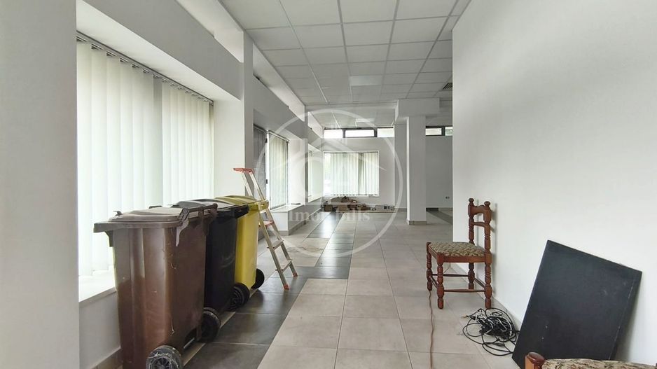 Spatiu comercial de inchiriat de tip S+P+E in zona Rogerius, Oradea - Poză 17