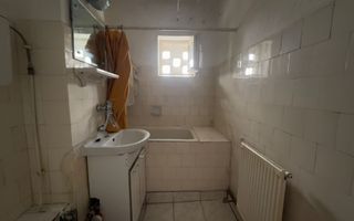 Apartament decomandat cu 2 camere zona centrala - Poză 4