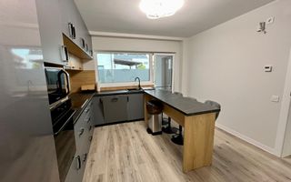 Casa moderna cu 4 camere de închiriat - Șelimbăr - Poză 8