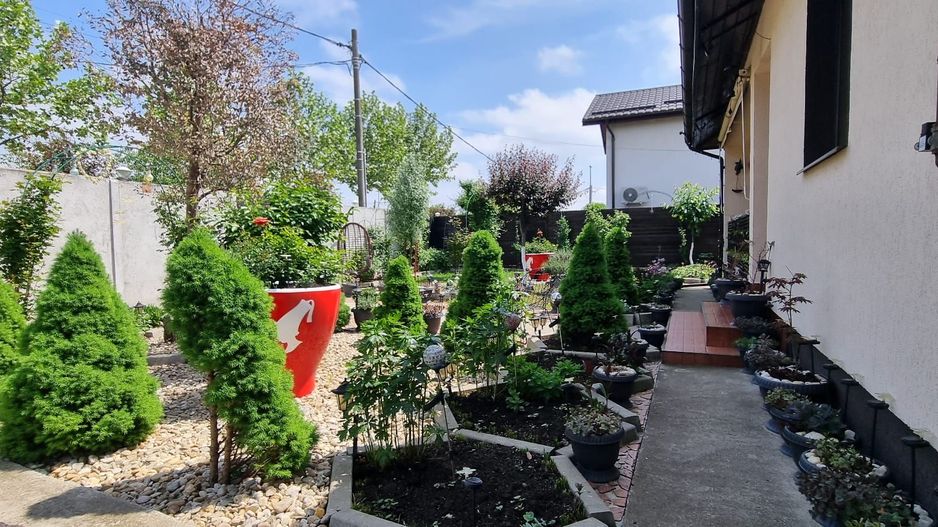 Parter cu structură pentru etaj, curte amenajată și organizare impeca - Poză 52