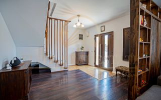Valu lui Traian - Casă P+1E, 4 dormitoare, terasă acoperită - Poză 2
