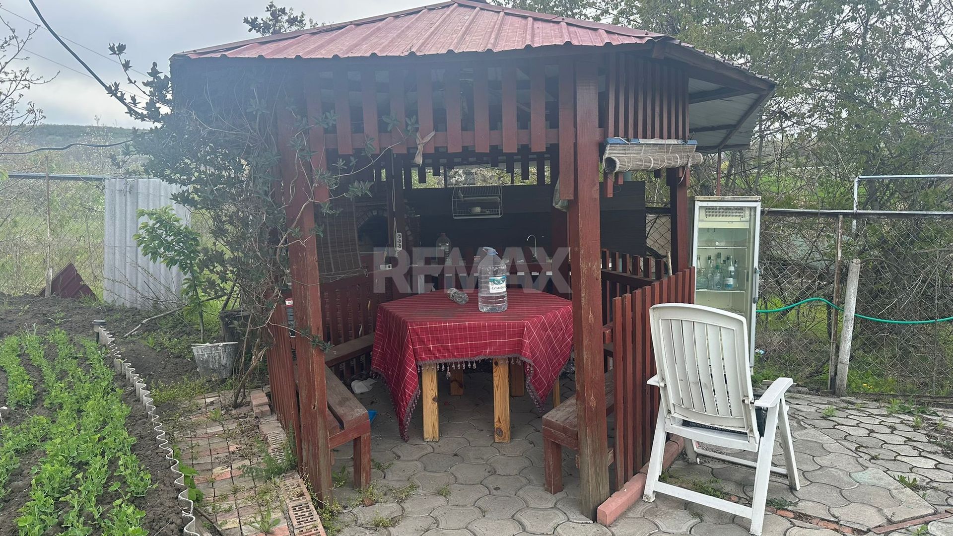 De vânzare lot pentru casă de vacanță- Răzeni, Ialoveni ,La doar câțiva pasi de Lacul Piatihatka - Poză 4
