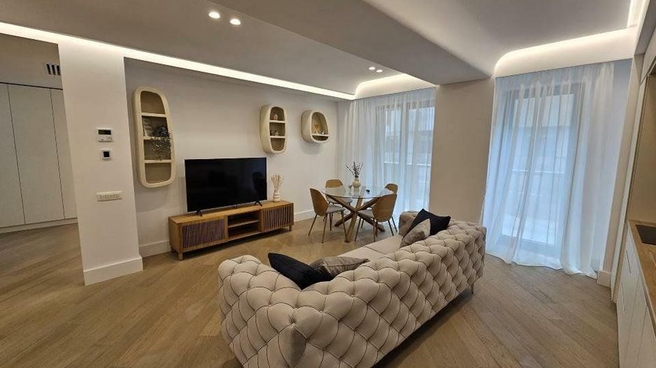 Cortina126, inchiriere apartament 3 camere + 2 locuri de parcare , 1700 EUR+TVA - Poză 4