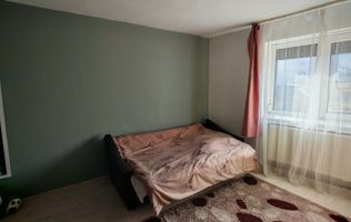 Corp de casa 4 camere zona Nicopole,curte comuna cu 1 familie.