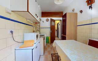 Apartament 2 ,5 camere,  cu gradina,  in centrul orasului Brasov - Poză 8