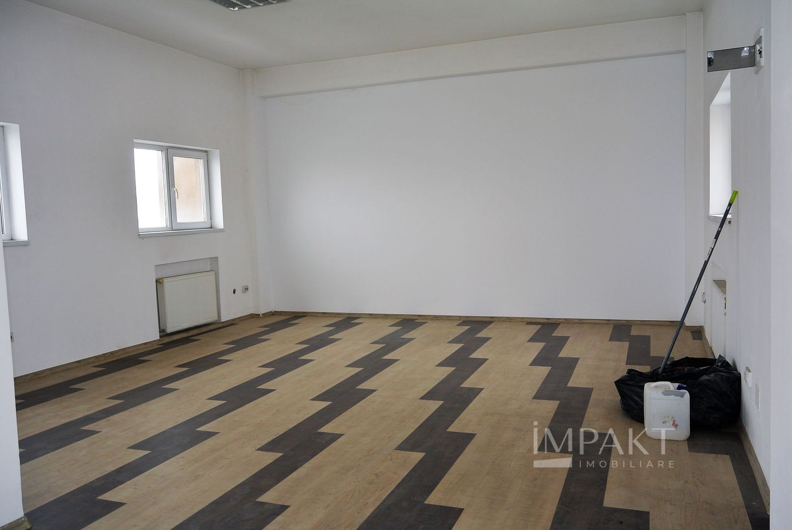 Cladire de birouri cu  spatii vitrate generoase in Zorilor. - Poză 10