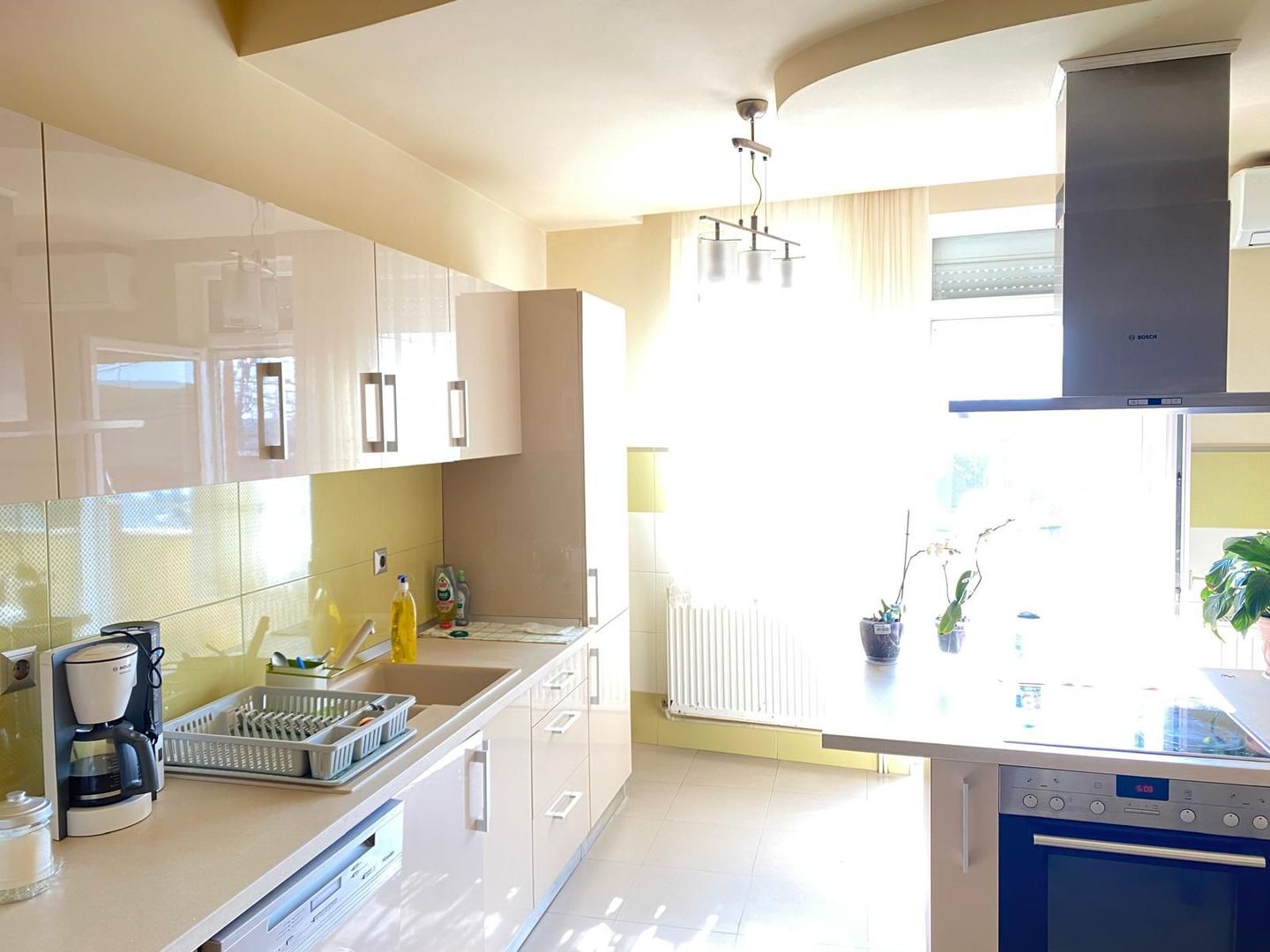 De vanzare casa in Lugoj pe strada INSULEI - Poză 2