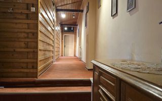 Casă cu grădină in zonă centrală - Poză 15