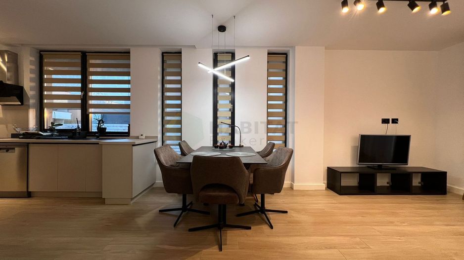 The Class Villas 1 – Vilă modernă de închiriat în Tunari - Poză 4