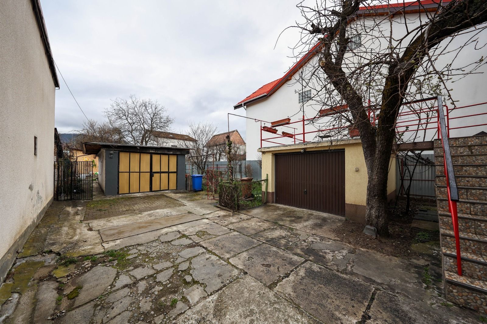 Apartament cu 3 camere la casa | Curte 130 mp | Zona Grivitei strada Vulcan - Poză 21