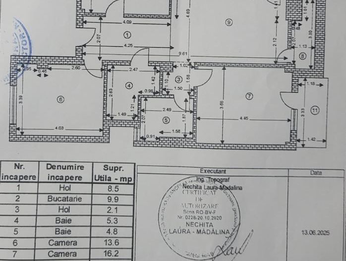 Bloc nou, sectiune mare, apartament 3 camere cu semineu, terasă mare si garaj - Poză 5