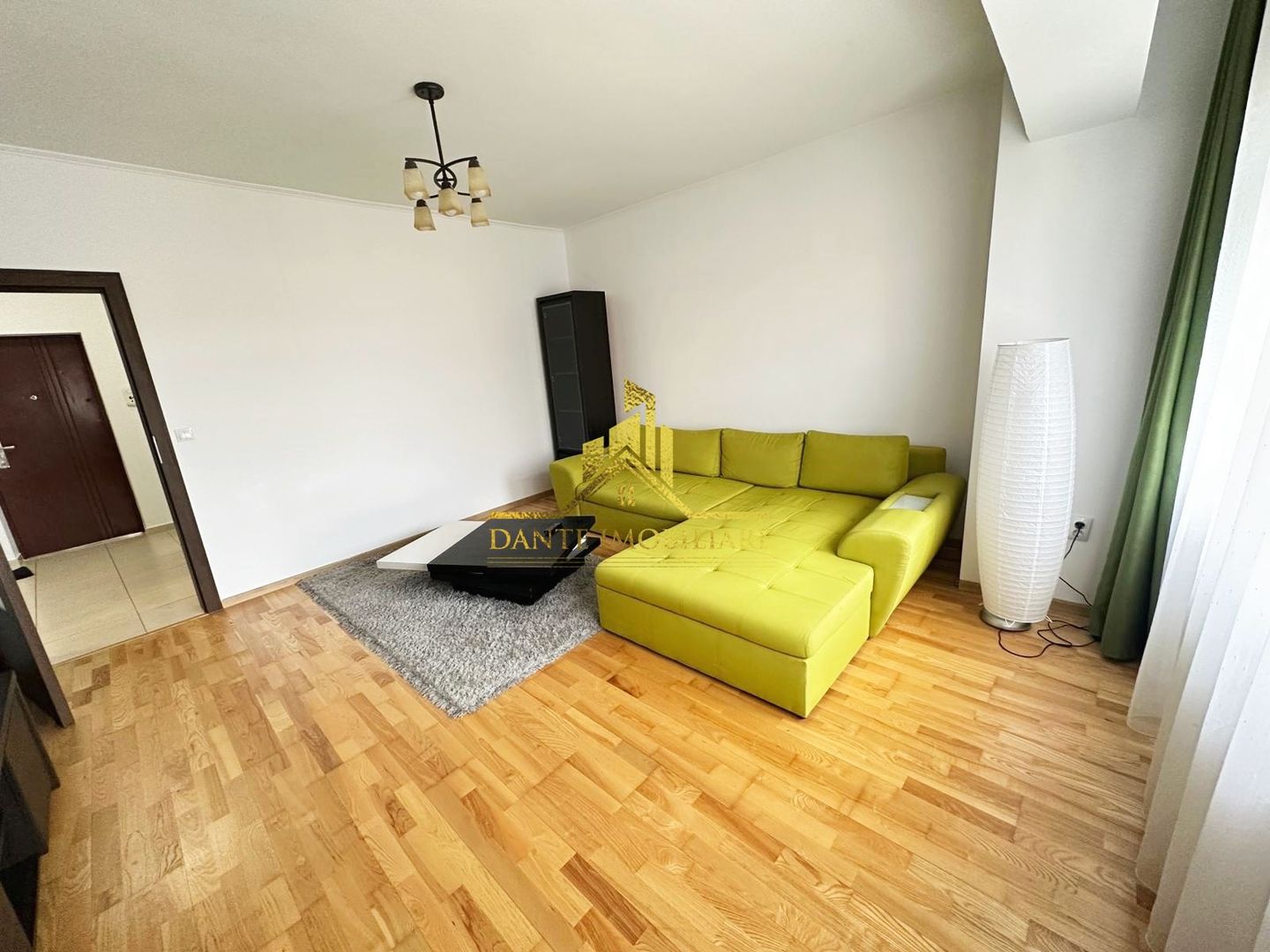 2 camere, decomandat, modern, bloc nou, parcare, Centru, Tr Mosoiu - Poză 1