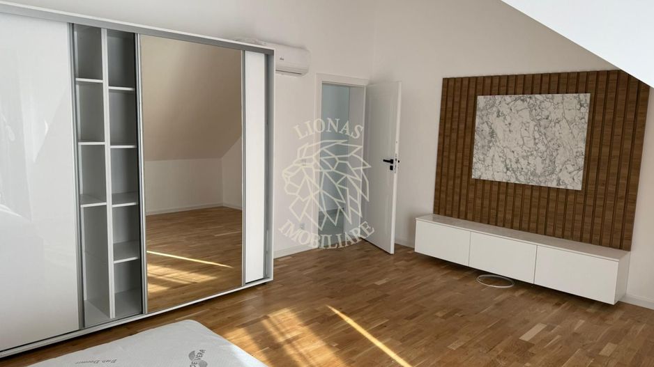 Apartament de Lux  4 camere 105 mp-etaj 3-parcare-Central - Poză 3