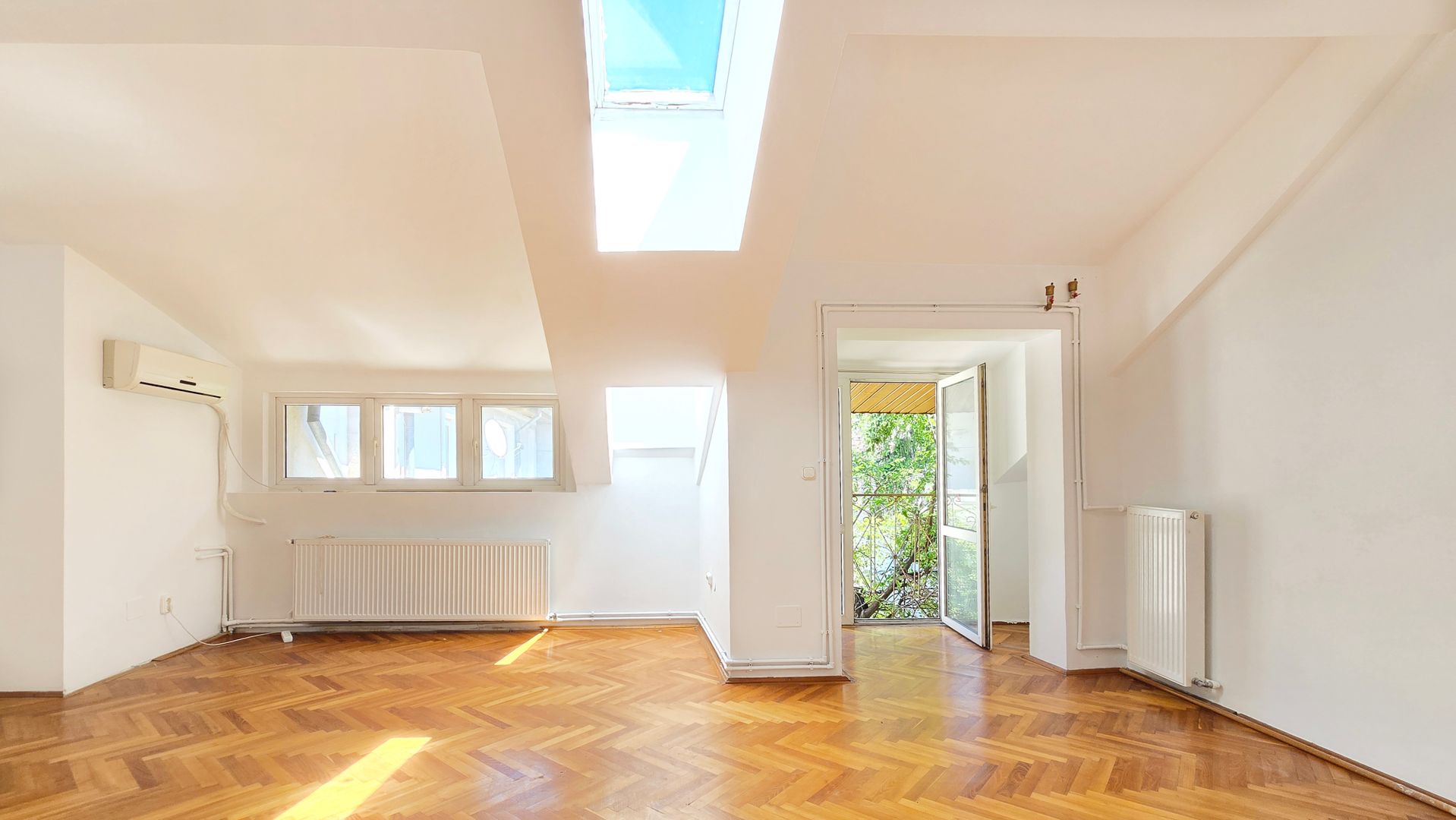 Casă consolidată la preț de apartament - Poză 5