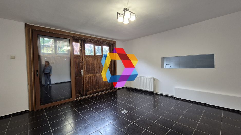 Casa 270mp zona centrala - Poză 2