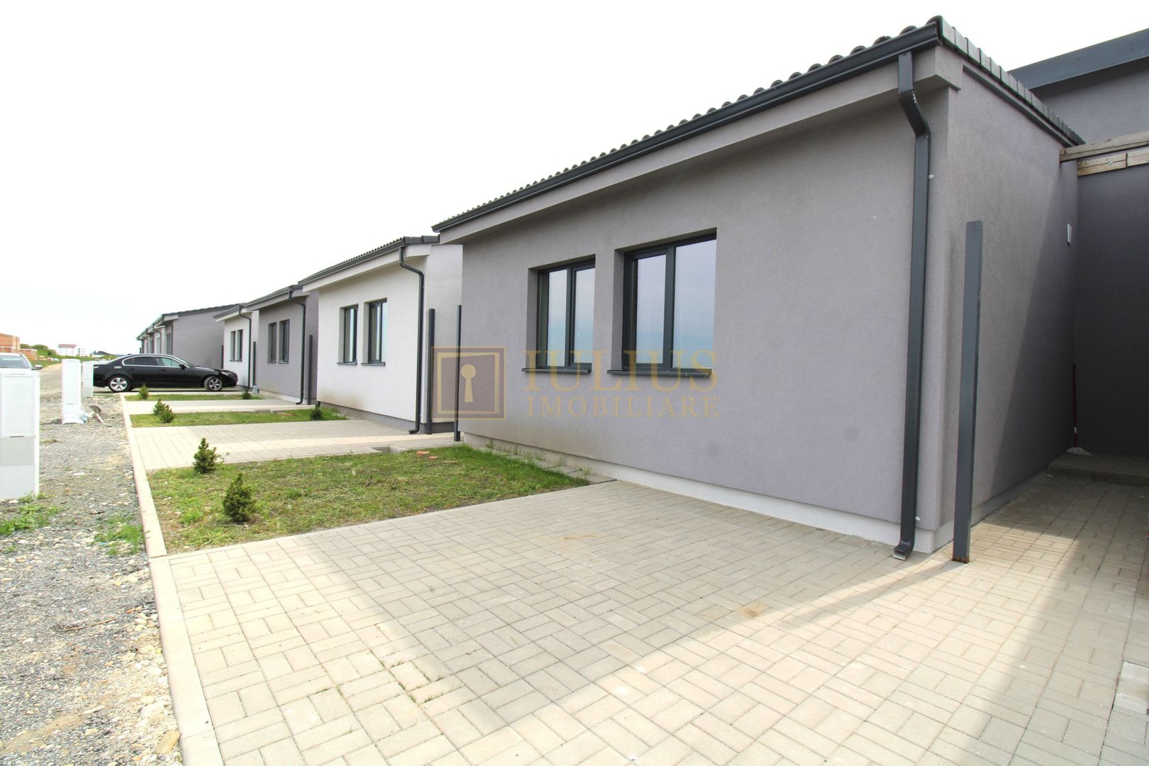 Zona Metro 2, 3 camere, prima inchiriere, pet-friendly - Poză 1