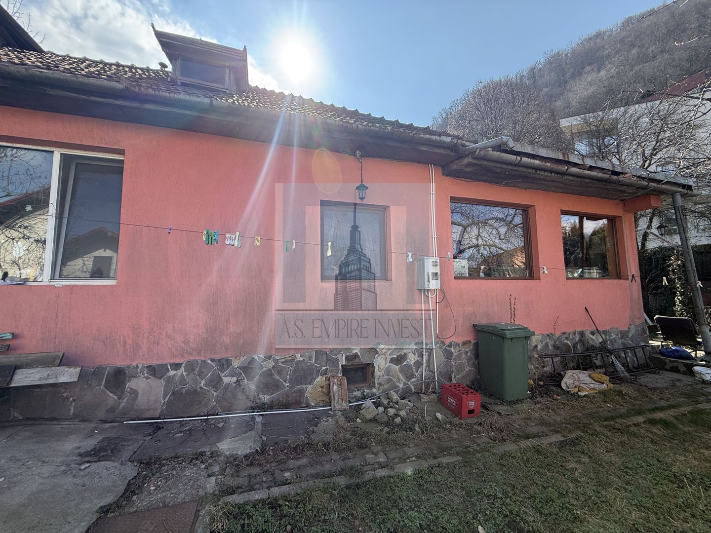 Apartament 3 camere,82 mp utili, la casa, singur in curte-zona Central - Poză 3