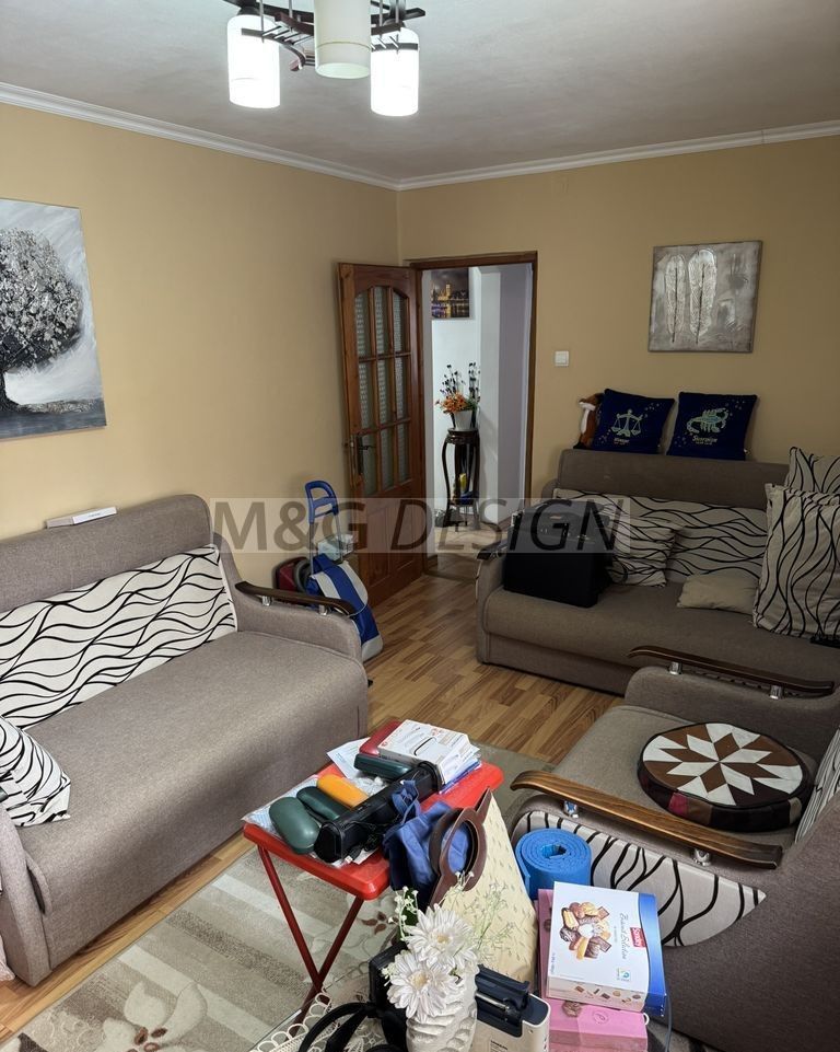 Apartament 2 camere Aradului etaj 1 cu centrala - Poză 3