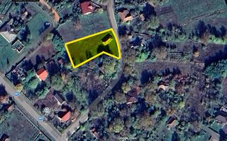 Teren intravilan 1450 m2 în Dobrovăț, Iași – casă bătrânească, la 600 m de Primărie - Poză 1