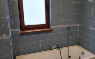 APARTAMENT CU 3 CAMERE LA INCHIRIERE LANGA PARCUL HERATSRAU - Poză 4