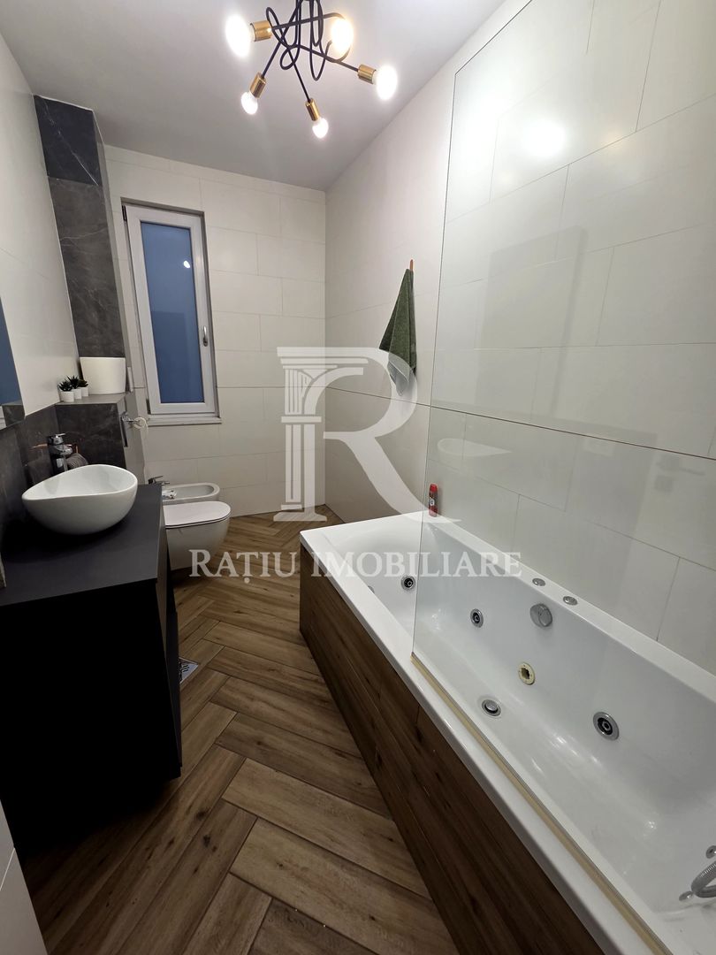 Apartament cu 3 camere | Etaj 1 | Ultracentral |  Oradea - Poză 7
