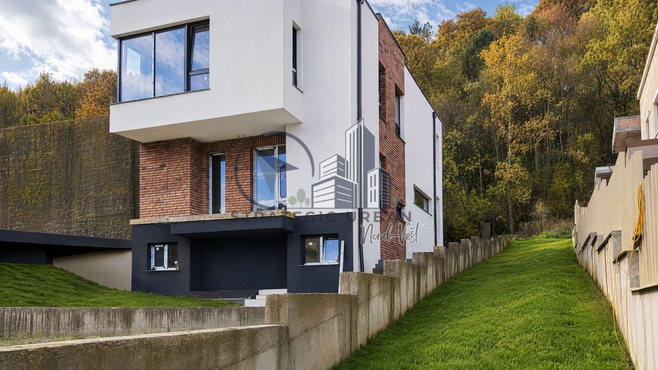 Casa individula, zona Centurii spre Vivo - Poză 1