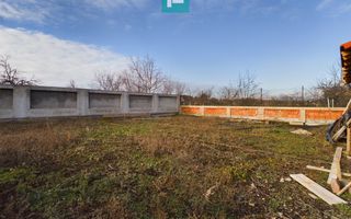 Casă cu 4 camere + anexe   în Șofronea - Poză 14