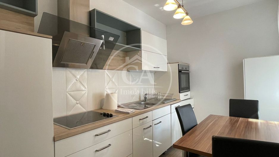 Apartament de vanzare cu 3 camere in zona Central, Oradea - Poză 8